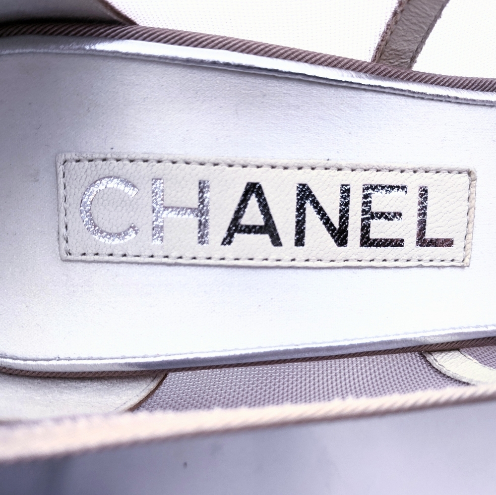 SOLD💔 Chanel💕SS19 Mesh Camellia Chantilly pumps - Picture 4 of 9